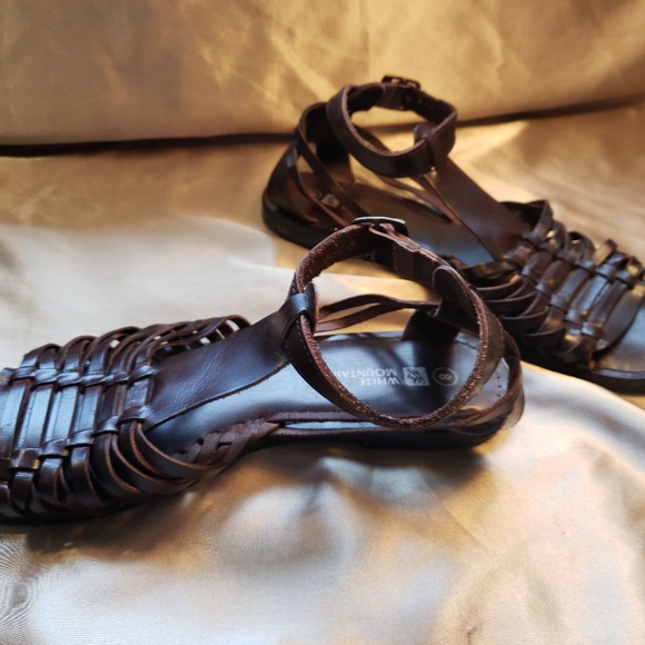 sandal - Picture 2 of 3